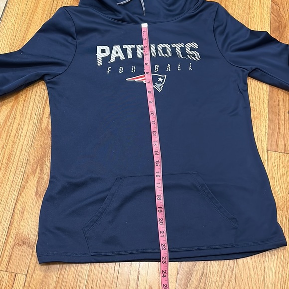 PATRIOTS ✨ 🏈 Women’s Funnel Neck Hoodie Fleece Sweatshirt Medium NFL - Picture 6 of 6
